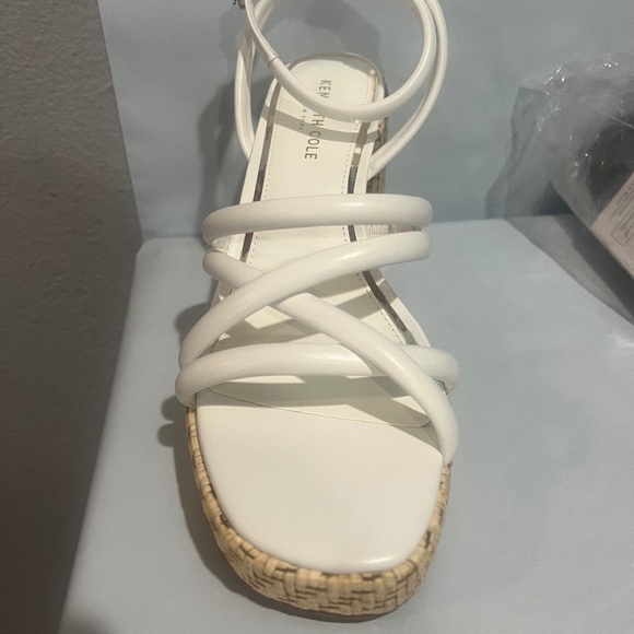 New Kenneth Cole Women's Daphne Heeled Sandal White Strappy Size 8 M Shoes - Picture 6 of 9